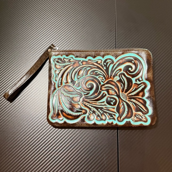 Patricia Nash Handbags - ✨ Patricia Nash Tooled Leather Wristlet Clutch – Brown & Turquoise (NWOT) ✨